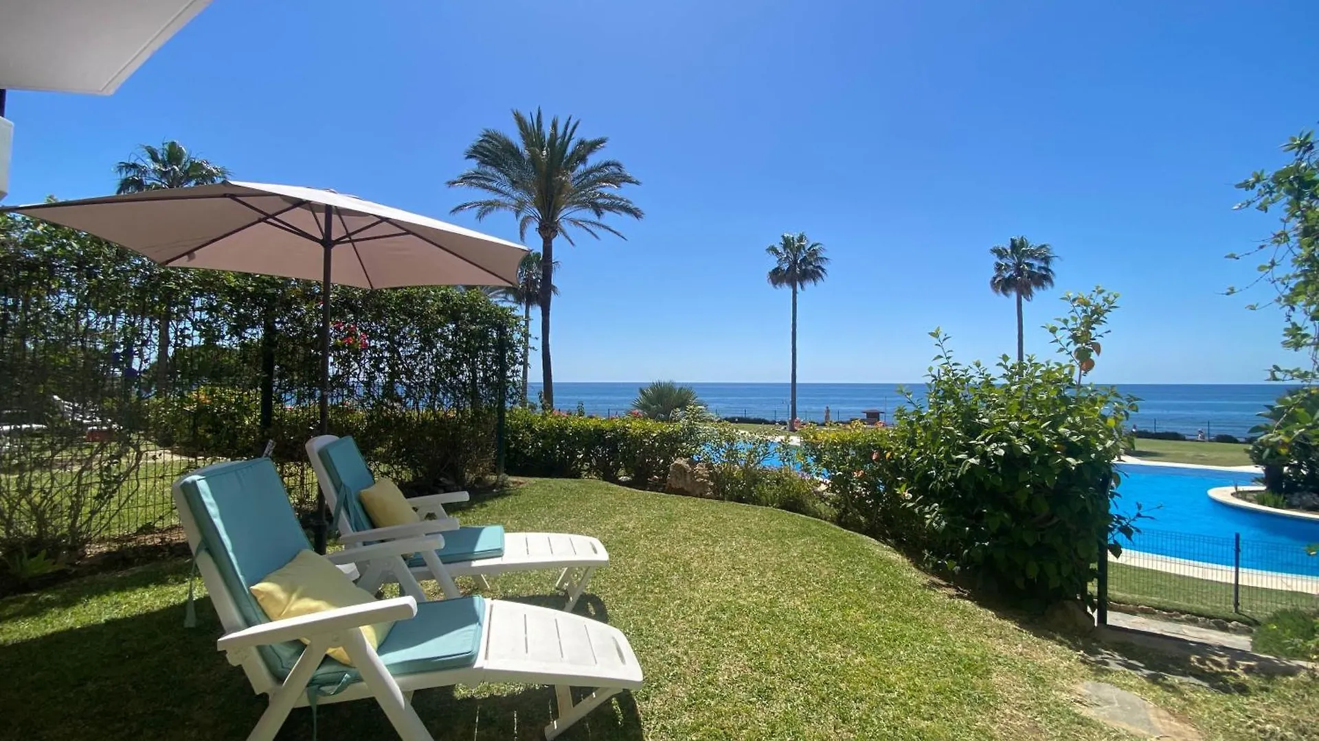 Appartement Frontline Beach Ground Floor With Privet Garden, Mi Capricho 16 Mijas